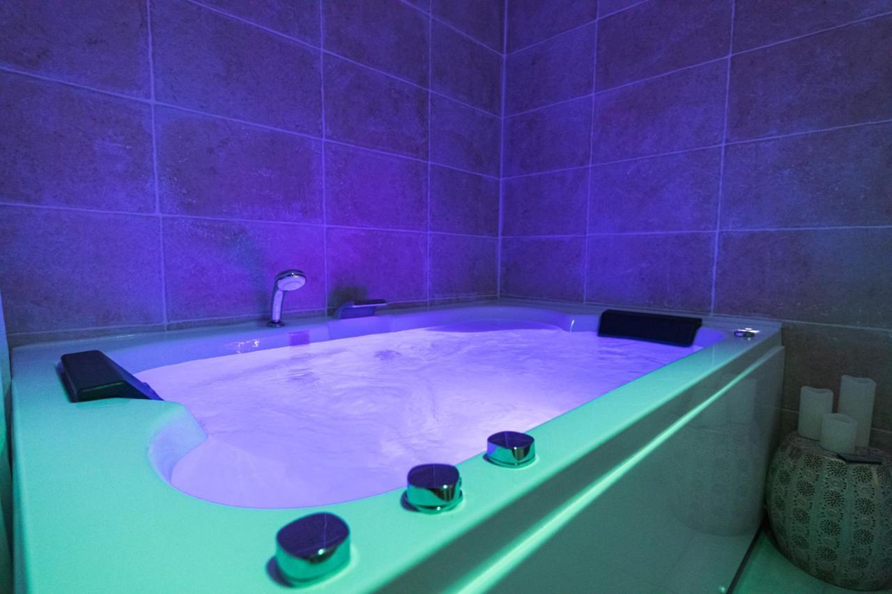 Le Bali Spa Maison Avec Jardin Proche Tours Centre Saint-Pierre-des-Corps Dış mekan fotoğraf